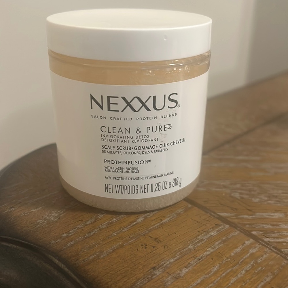 Nexxus New:Clean & Pure Hair Treatment Scalp Scrub
